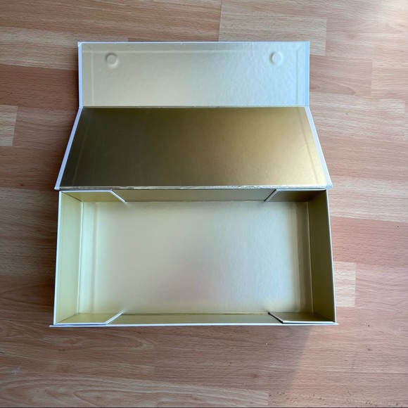 Authentic La Perla Collapsible Gift Box - Picture 5 of 6